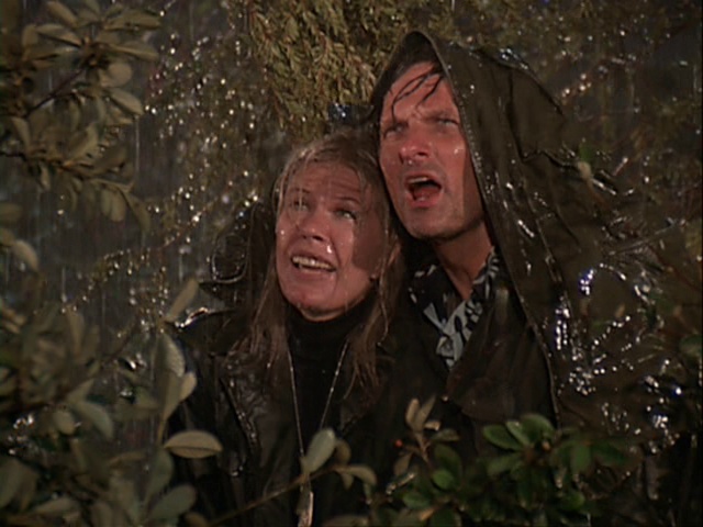 Still from the MASH episode Comrades in Arms, Part 2 showing Margaret and Hawkeye