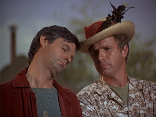 Still from the MASH episode Henry, Please Come Home showing Hawkeye and Trapper.