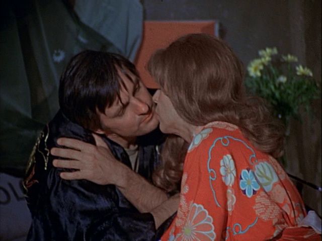 Still from the MASH episode Edwina showing Hawkeye and Edwina.