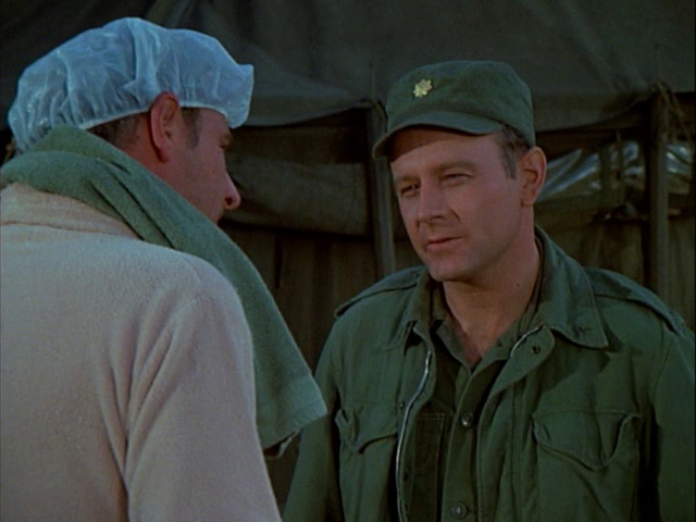 Still from the MASH episode Tuttle showing Colonel Blake and Frank.