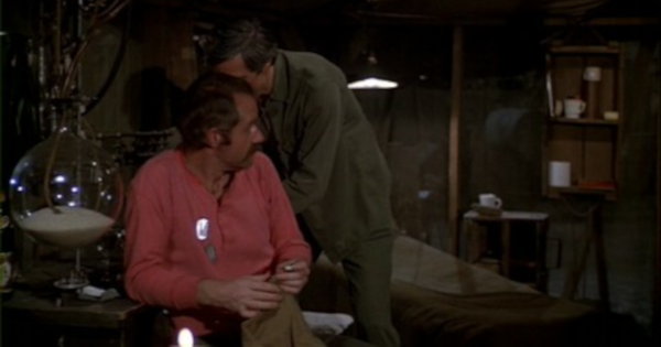 Image from an unidentified episode of MASH.